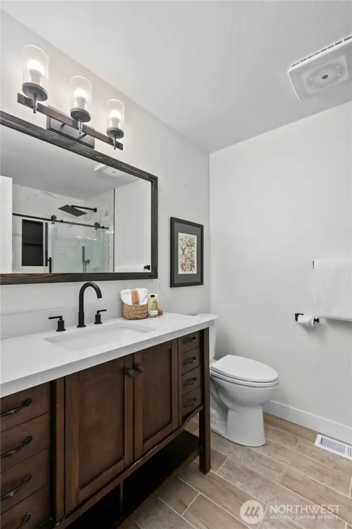 Main Floor Full Bath