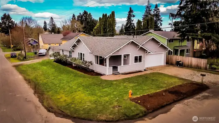 926 TULLIS STREET NE OLY...CORNER LOT, TWO CAR GARAGE...EXTRA STORAGE SPACE/GARAGE BEHIND HOME...THIS AMAZING HOME HAS NEWER WINDOWS, HARDI PLANK SIDING, NEWER ROOF, AND FULLY UPDATED INDOORS