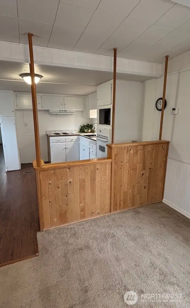 Pretty wood detailing
