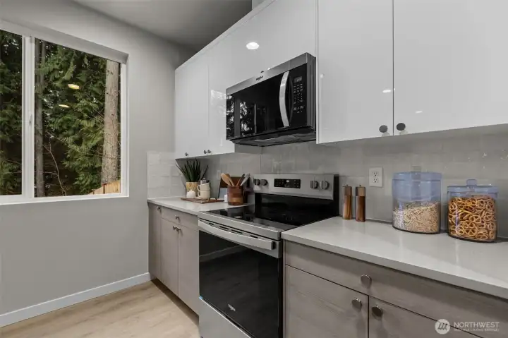 Interior pictures are of the model home. Individual home may vary in floorplan orientation and color scheme.