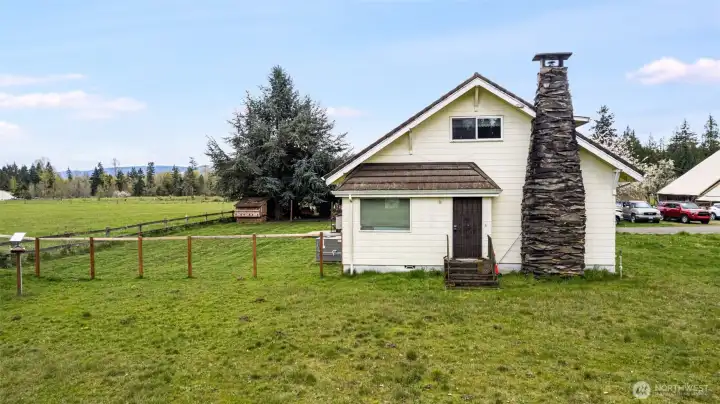 Farmhouse on picturesque nearly 10 acres