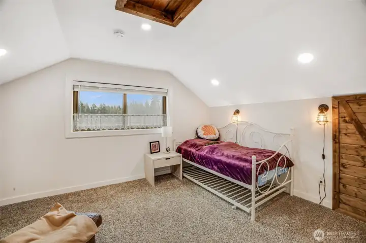 Upstairs Guest Bedroom 1