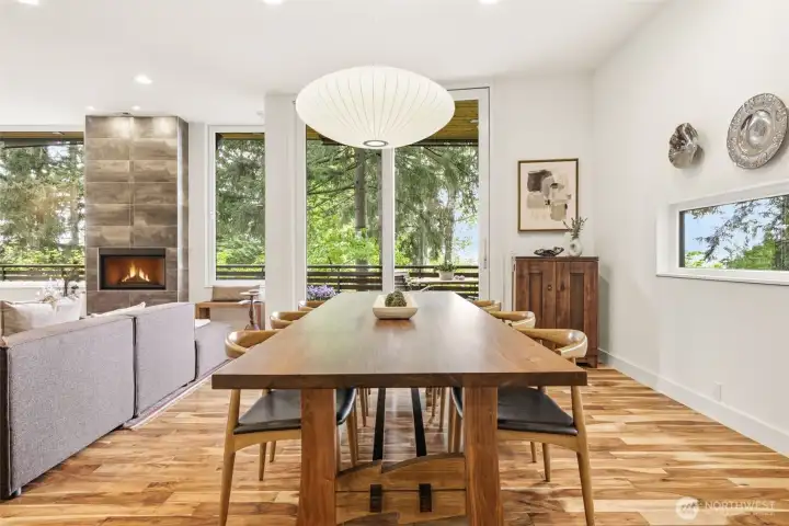 Dining space made for elevated everyday living and entertaining Dining space made for elevated everyday living and entertaining