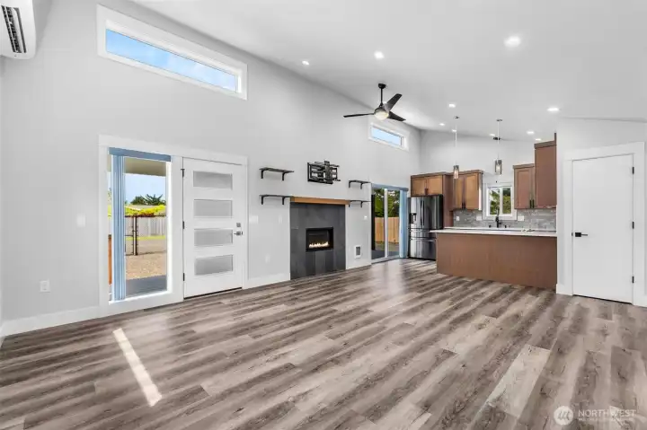 Open concept Living room & dining off from the kitchen