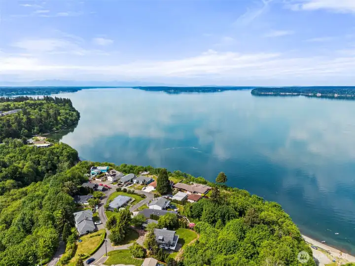 1500 linear feet of private beach 1500 linear feet of private beach