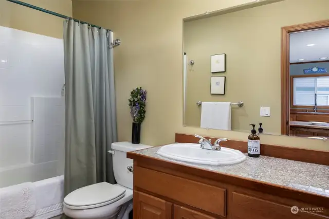 Main bath with granite countertop