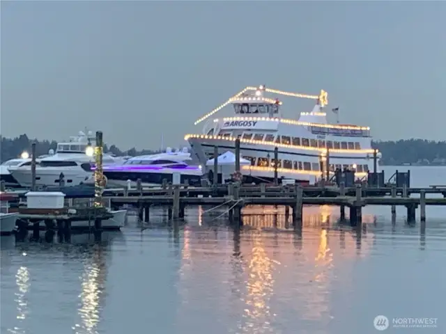 The holidays provide enjoyment including Christmas ships and boat parades on the lake.