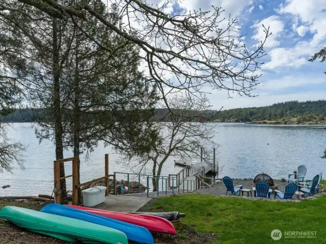 Easily launch kayaks from the private beach or enjoy the fire pit and stunning sunsets.