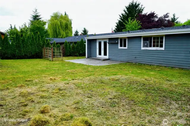 Large lot fully fenced. Great for outdoor entertaining