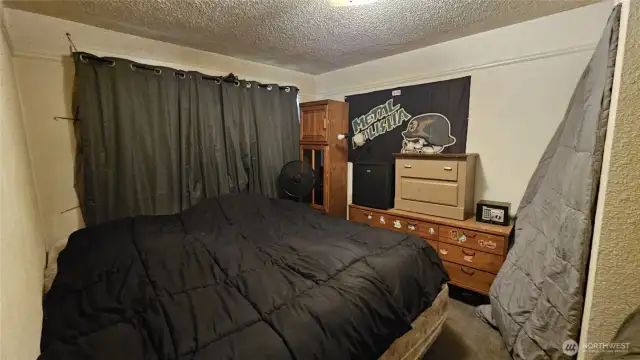 801