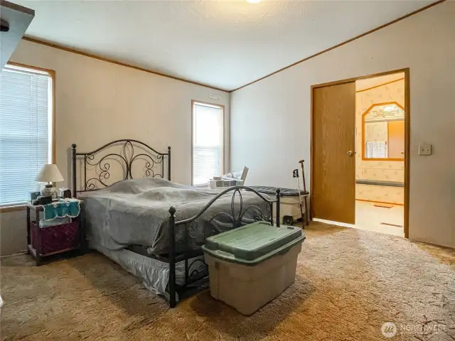 Large primary suite with private full bathroom