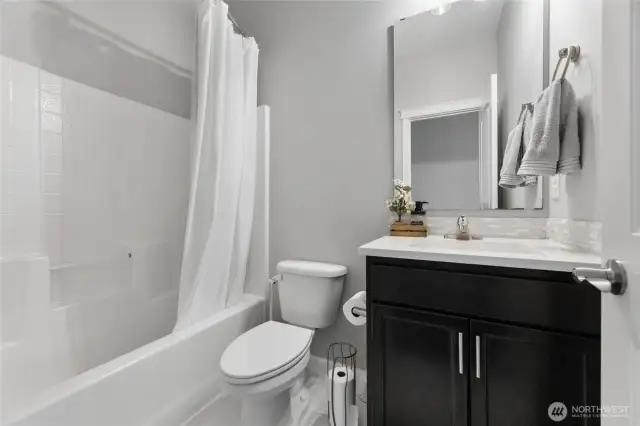 Full guest bath on the main floor