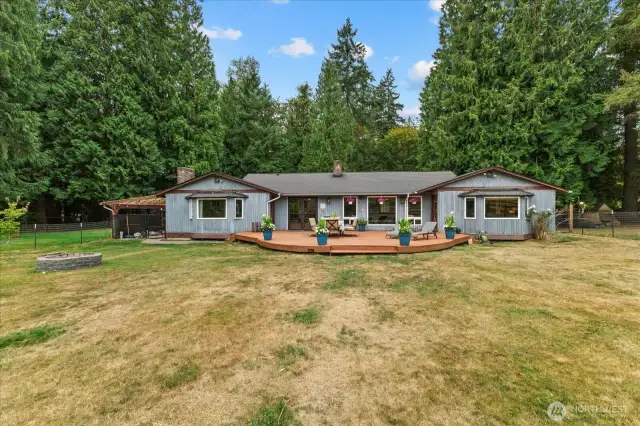 Huge backyard for all your entertaining needs.