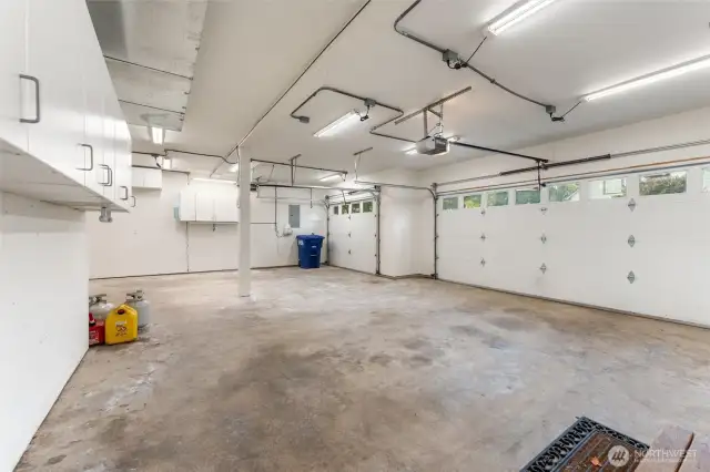 3-car garage provides ample space for cars or workshop!