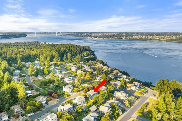 3rd aerial view of surrounding area.