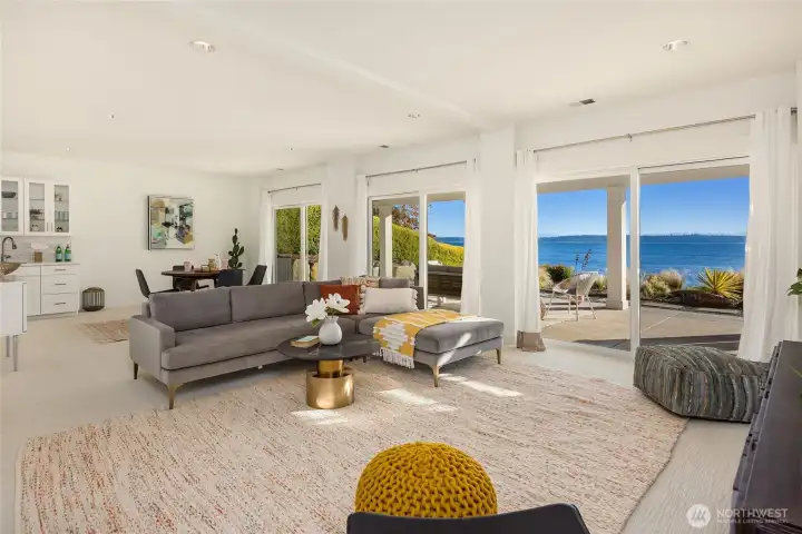 Great space to entertain with wet bar!