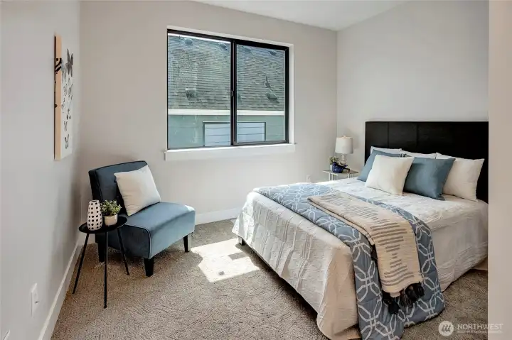 Bright bedrooms! (3)