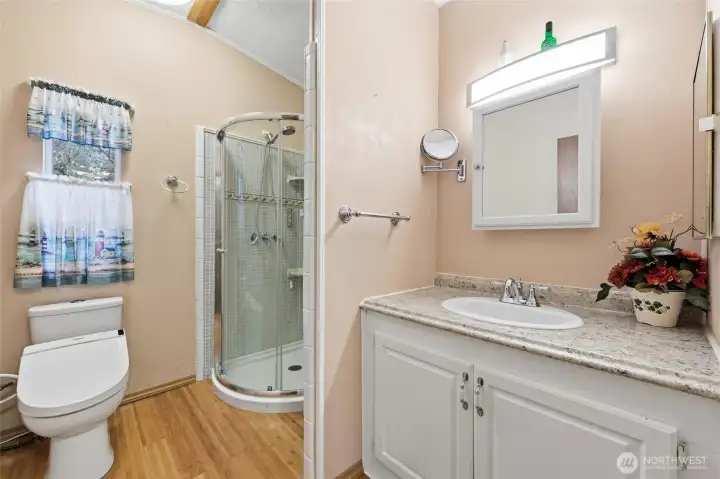 Main bathroom close to second bedroom