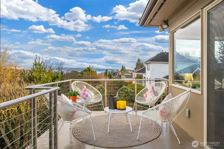 It's OK to take a little break once in a while, right?  OK, fun-time's over, let's head back inside...