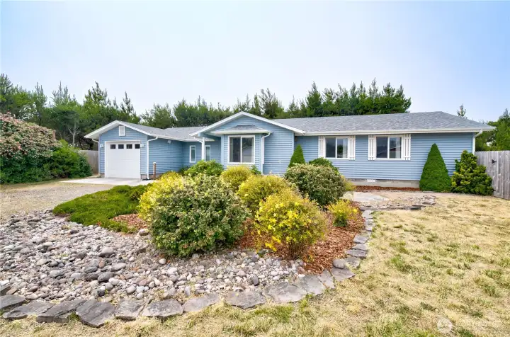 Welcome Home 30505 H St. Ocean Park, WA. 98640