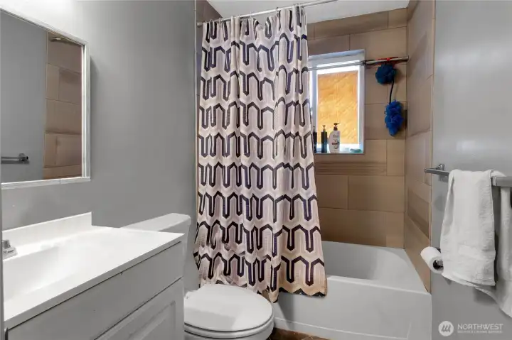 Unit #2 Bathroom