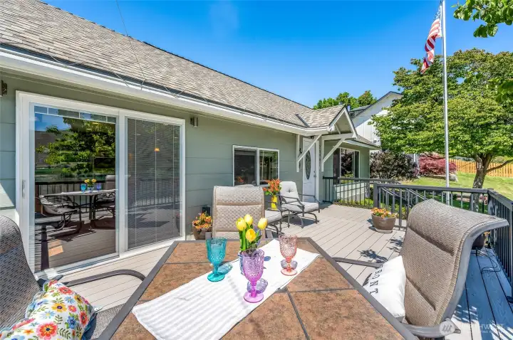 Front deck with slider to dining/kitchen