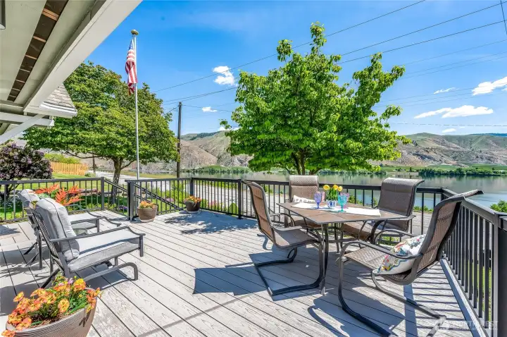 Spacious front deck with HUGE VIEW