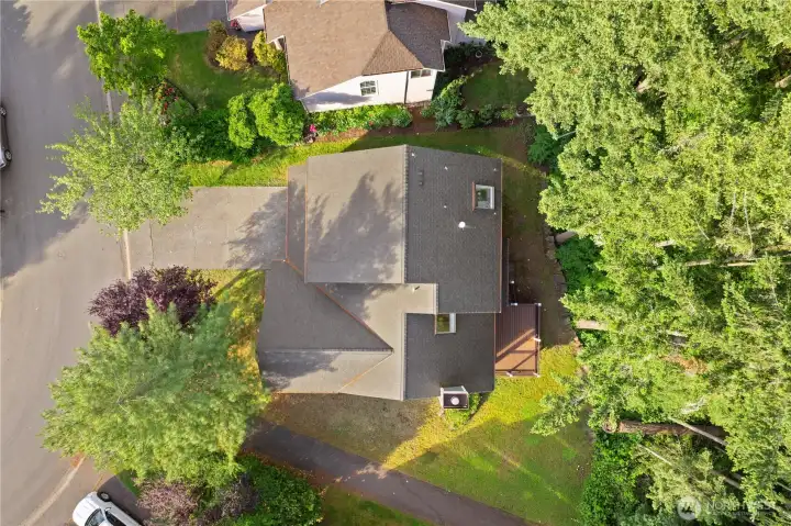 Roof is only 4 years old (2022)