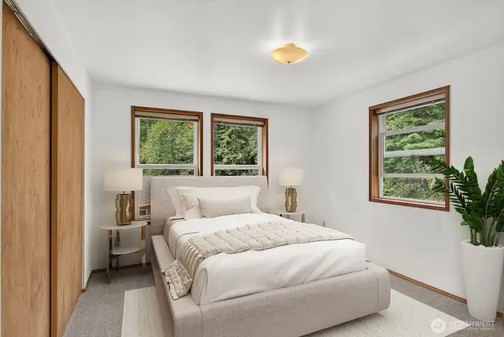 2nd Bedroom (Virtually Staged)