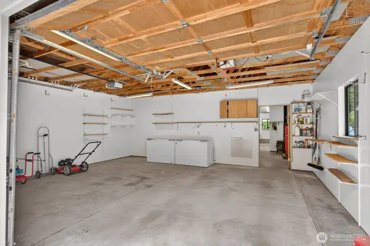 2-Car Garage