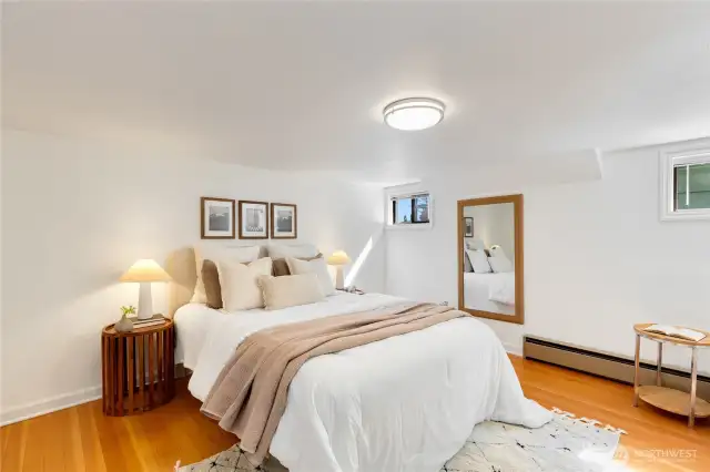 lower level bedroom with fir floors