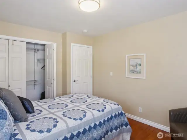 No muss, no-fuss, this bedroom focuses on simply peace and comfort to ensure a good night's rset.