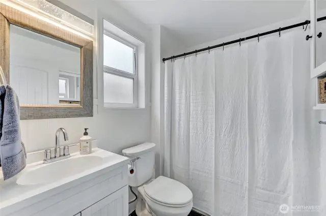 Downstairs full bath.