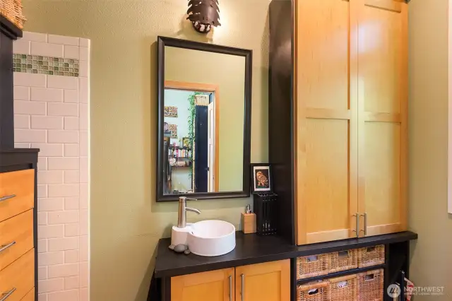 Ensuite 2nd Bath