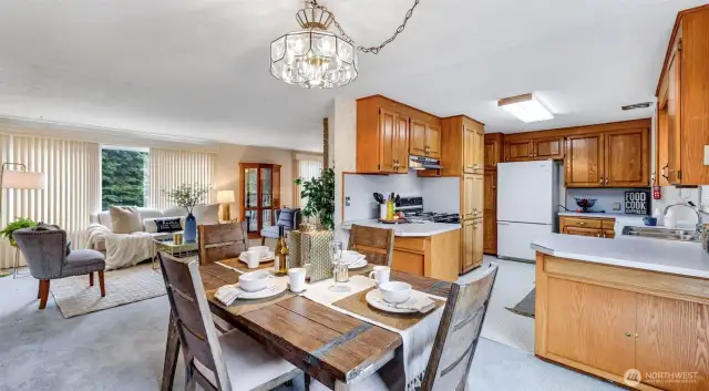 This inviting dining area sits just off the kitchen, offering plenty of space for gatherings or everyday meals!