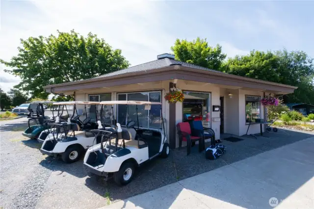 9 Hole Golf Course