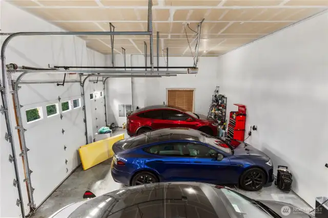 Massive 3 car garage