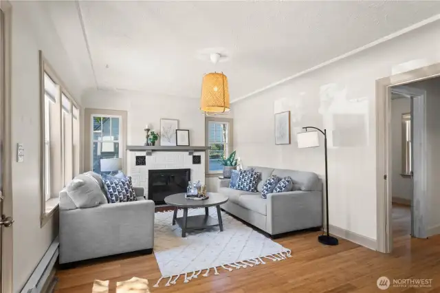 Freshly cleaned windows let in the natural light which make this space bright and airy! The bamboo floors continue through the main living room, hallway and main floor bedroom.