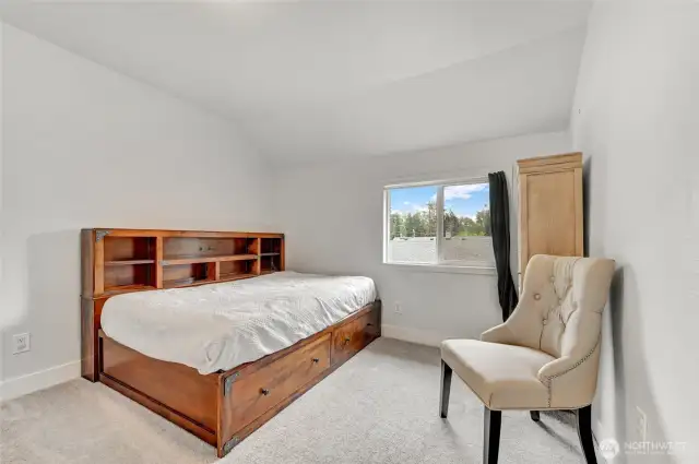 Upstairs Bedroom #2