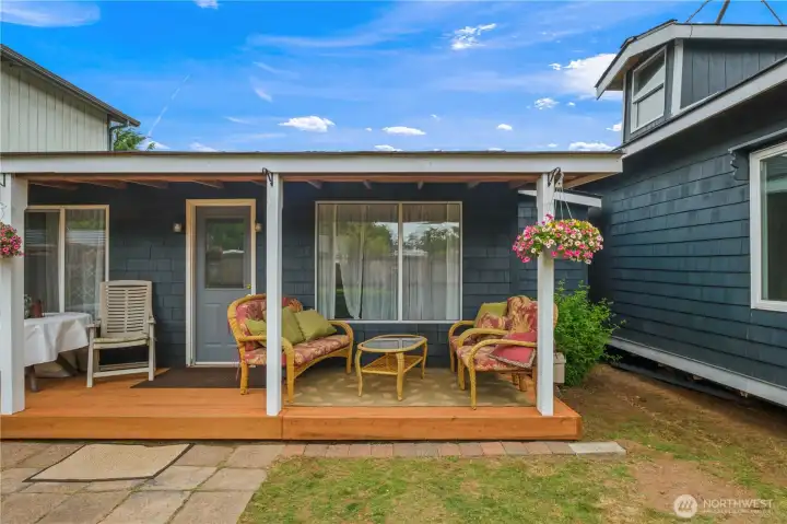 Covered Porch Cottage #1