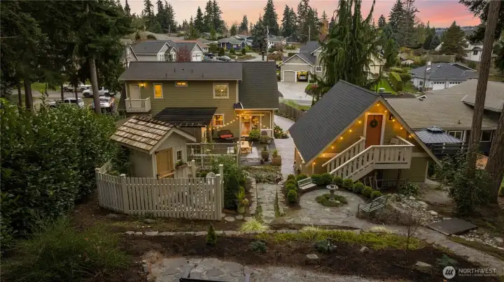 This Home offers luxury at every turn- in a Magical setting!