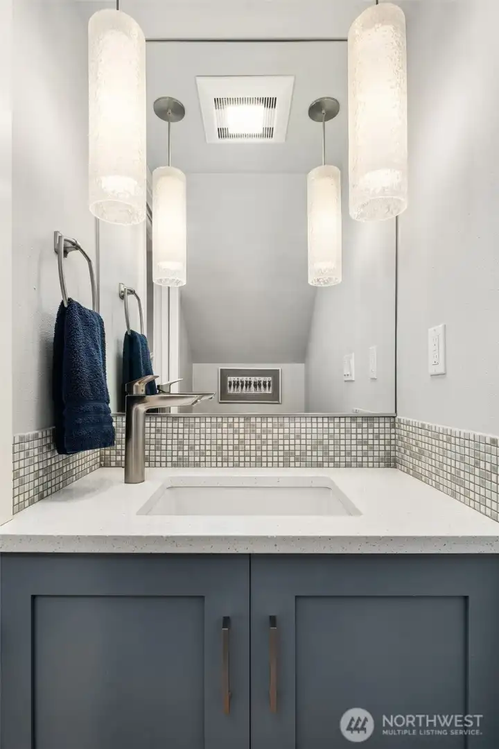 Main Floor Guest Bath