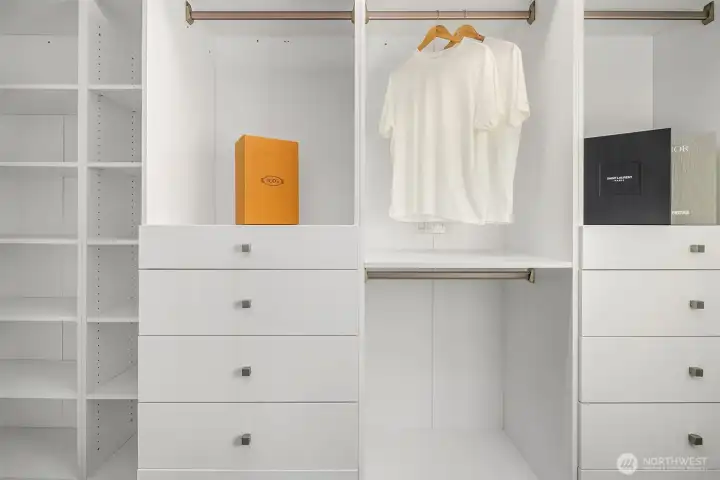California style walk-in closet