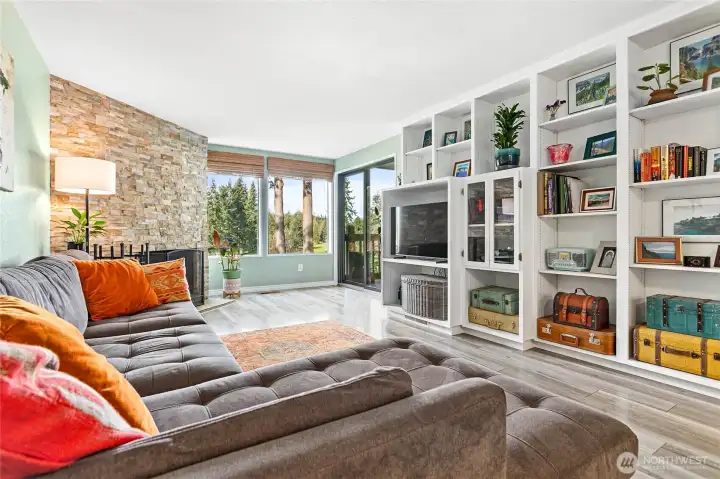 Tasteful builtins for books, decor, etc.