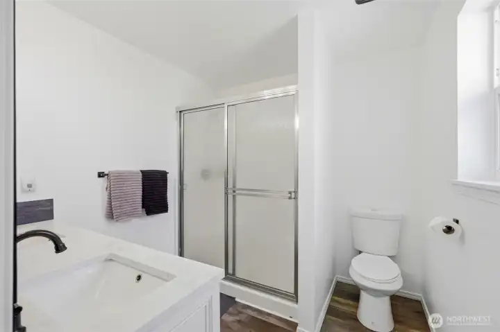 Renovated primary en-suite.