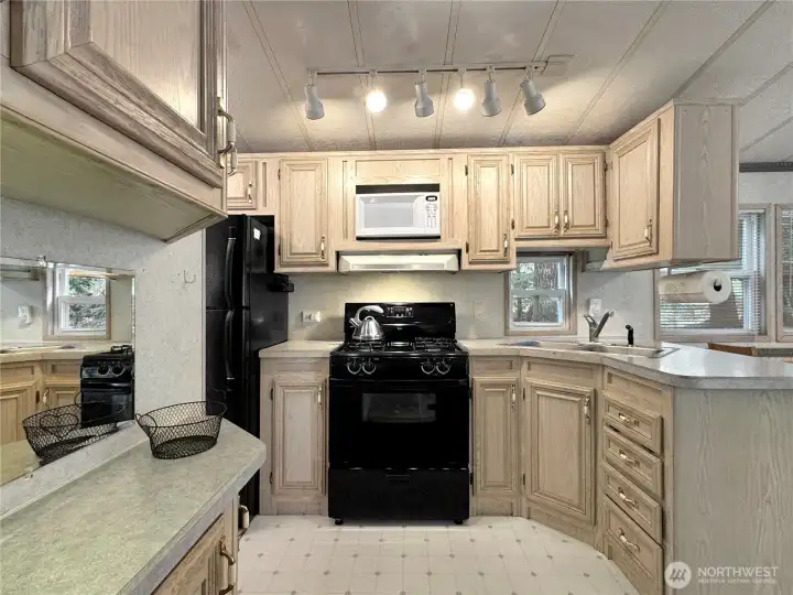 Kitchen area w/ full-size appliances