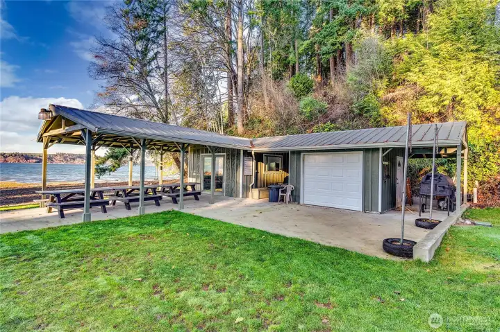 Community Beach access / Park