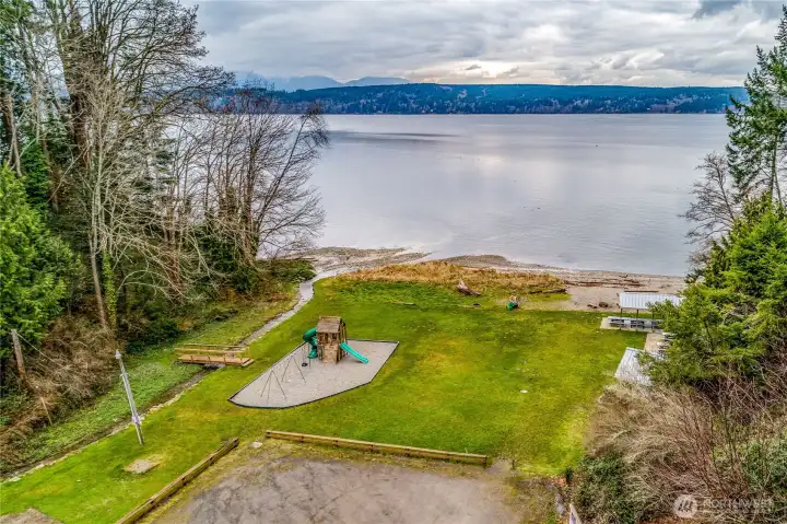 Edgewater Community Beach access / park