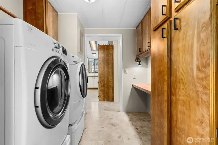 nice size laundry room