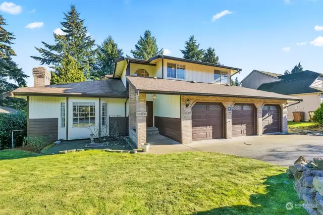 Fantastic opportunity to own this 4 bedroom, 3.5 bath home on the North Shore Golf Course!